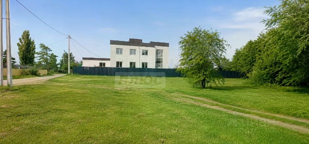 Продается 2-этажный дом, 535 м²