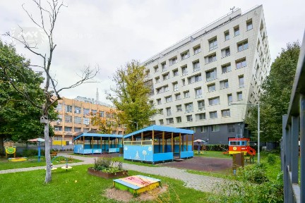Продается 5-комн. квартира, 177,8 м²