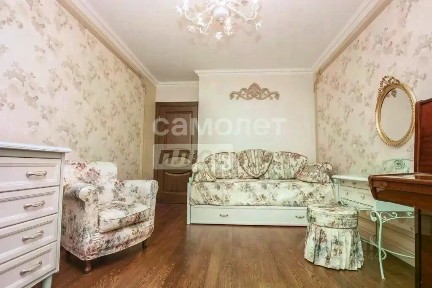 Продается 4-комн. квартира, 121,1 м²