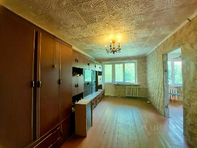 Продается 4-комн. квартира, 59,9 м²