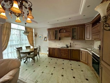 Продается 3-комн. квартира, 97 м²
