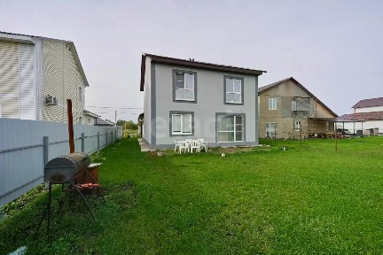 Продается 2-этажный дом, 182 м²