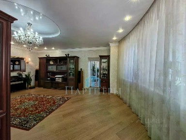 Продается 4-комн. квартира, 161,3 м²