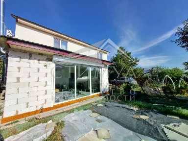 Продается 2-этажный дом, 105 м²