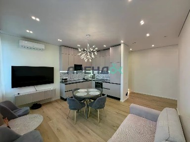 Сдаются 4-комн. апартаменты, 98 м²