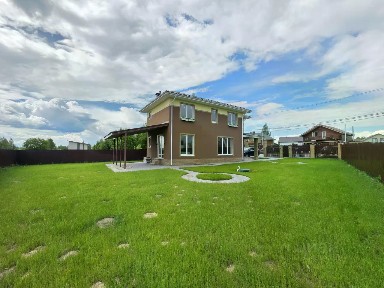 Продается 2-этажный коттедж, 150 м²