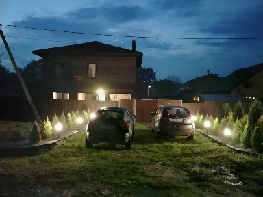 Продается 2-этажный дом, 200 м²