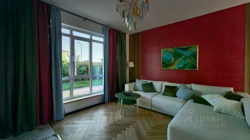 Продается 2-этажный дом, 240 м²