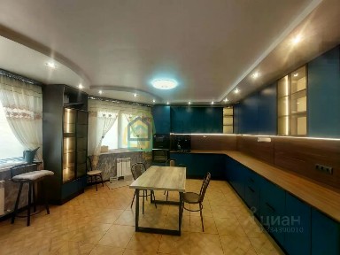 Продается 3-этажный дом, 274,3 м²