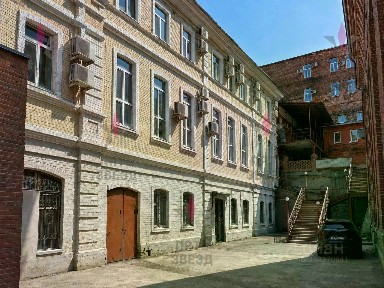 Продается здание, 2 042,3 м²