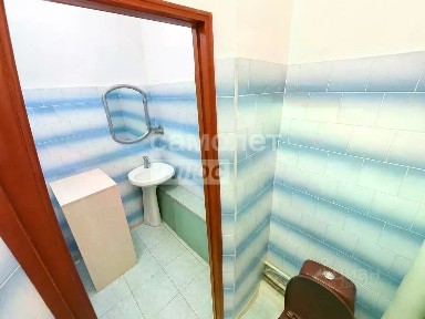 Продается торговая площадь, 261 м²