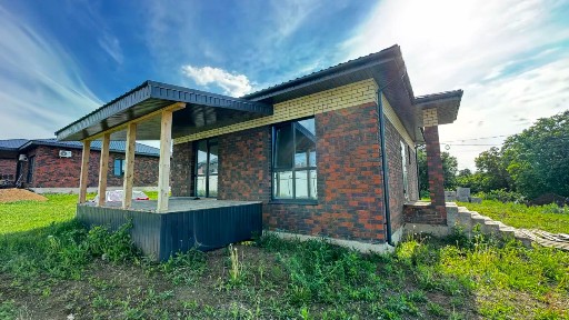 Продается 1-этажный коттедж, 100 м²