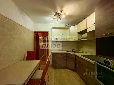 Продается 4-комн. квартира, 79,7 м²