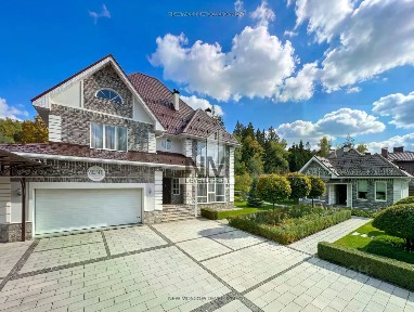 Продается коттедж, 500 м²