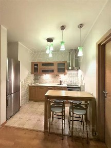 Сдается 2-комн. квартира, 77,5 м²
