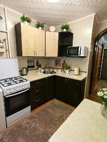 Продается 4-комн. квартира, 59,9 м²