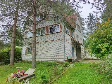 Продается 3-этажный дом, 169 м²
