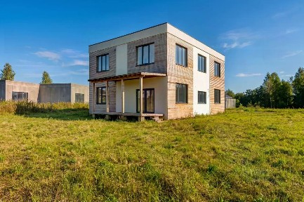 Продается 2-этажный дом, 229 м²