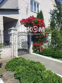 Продается 2-этажный дом, 180 м²