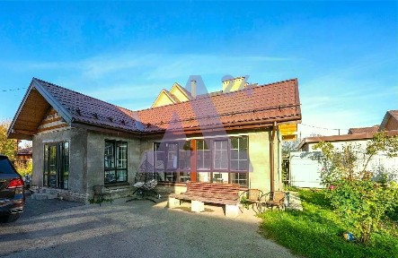 Продается 2-этажный дом, 167 м²