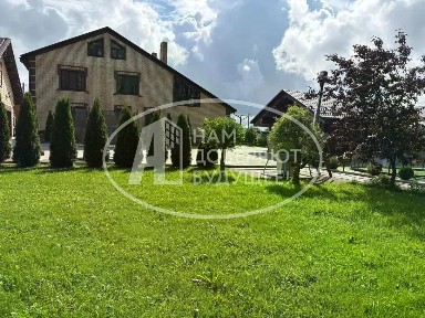 Продается 3-этажный дом, 308,2 м²