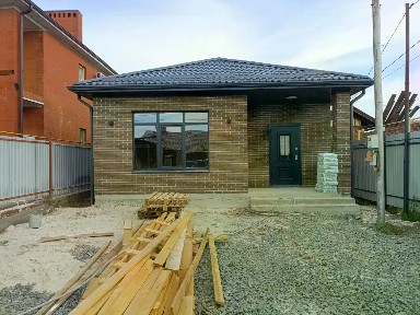 Продается 3-этажный дом, 100 м²