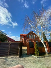 Продается 2-этажный дом, 200 м²