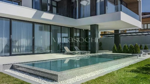 Продается 2-этажный дом, 300 м²