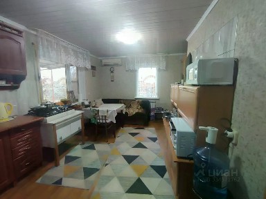 Продается 50% часть дома, 104 м²