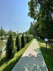 Тульская область, Ясногорский район, Ревякинское с/пос, Бураково деревня, ул. Мира, 4