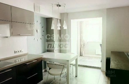 Продается 2-комн. квартира, 82,8 м²
