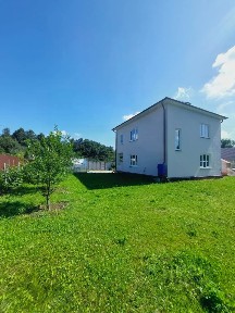 Продается 2-этажный дом, 195 м²