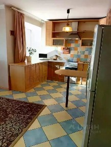Продается 4-комн. квартира, 144,8 м²