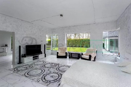 Продается 2-этажный дом, 260 м²