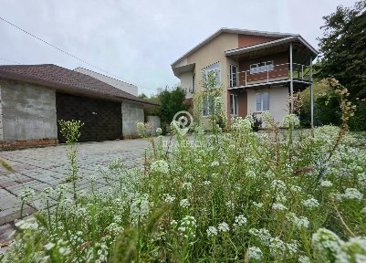 Продается 2-этажный дом, 132 м²