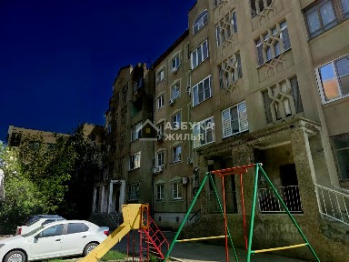Продается 2-комн. квартира, 98,7 м²
