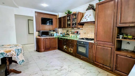 Продается 2-комн. квартира, 79 м²