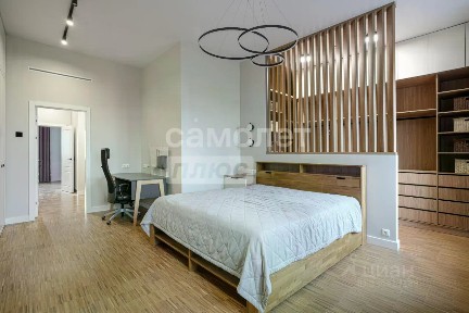 Сдается 4-комн. квартира, 140 м²
