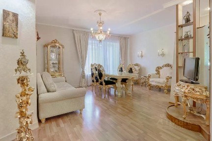 Продается 4-комн. квартира, 109 м²