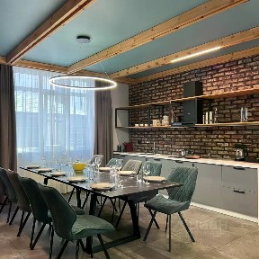 Сдается 3-этажный коттедж, 204 м²