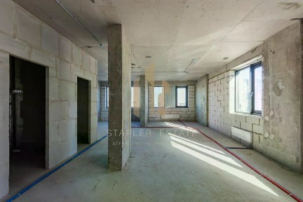 Продается 4-комн. квартира, 82,2 м²