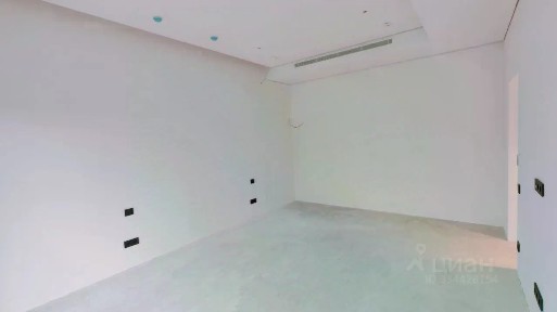 Продаются 3-комн. апартаменты, 70 м²