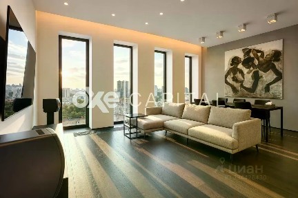 Продается 4-комн. квартира, 142 м²