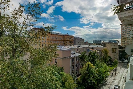 Продается 3-комн. квартира, 69 м²