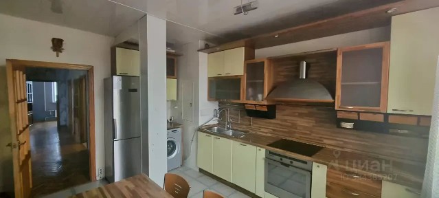 Продается 5-комн. квартира, 115 м²