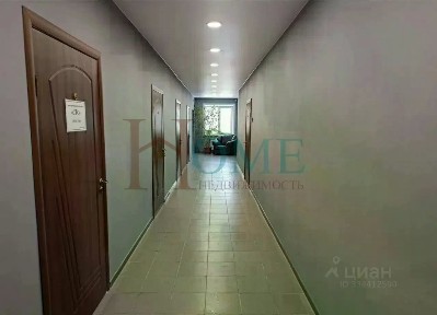 Новосибирская область, Новосибирск, р-н Ленинский, мкр. Западный, ул. Связистов, 17