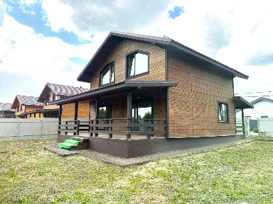 Продается 2-этажный дом, 135 м²