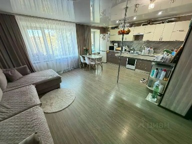 Продается 4-комн. квартира, 75 м²