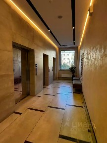 Продается 2-комн. квартира, 76 м²