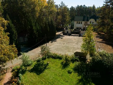 Продается 3-этажный таунхаус, 340 м²